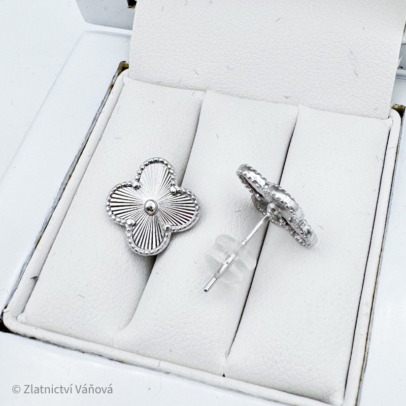 Stříbrné náušnice ČTYŘLÍSTEK na puzetu